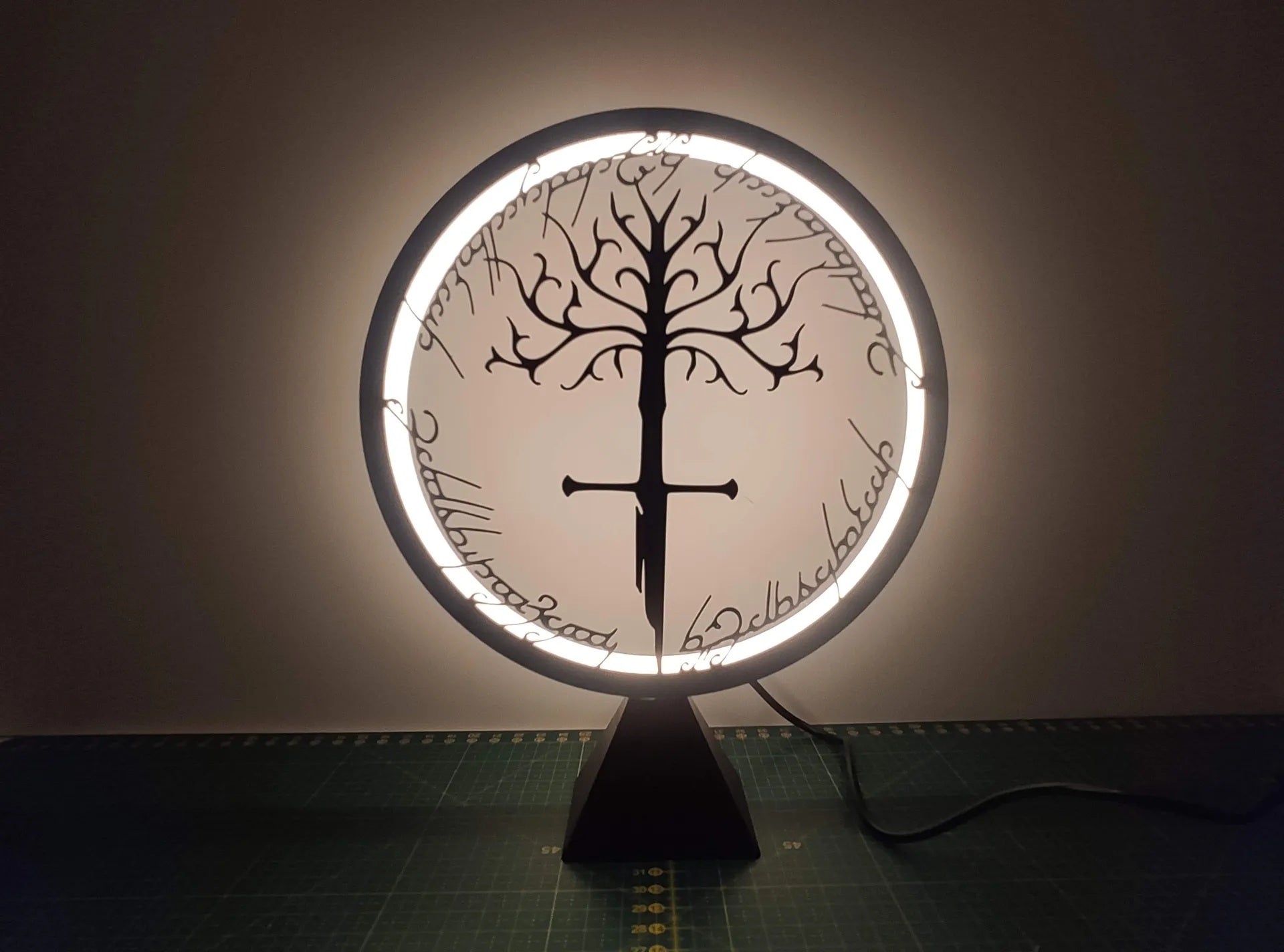 Desk Ring Lamp